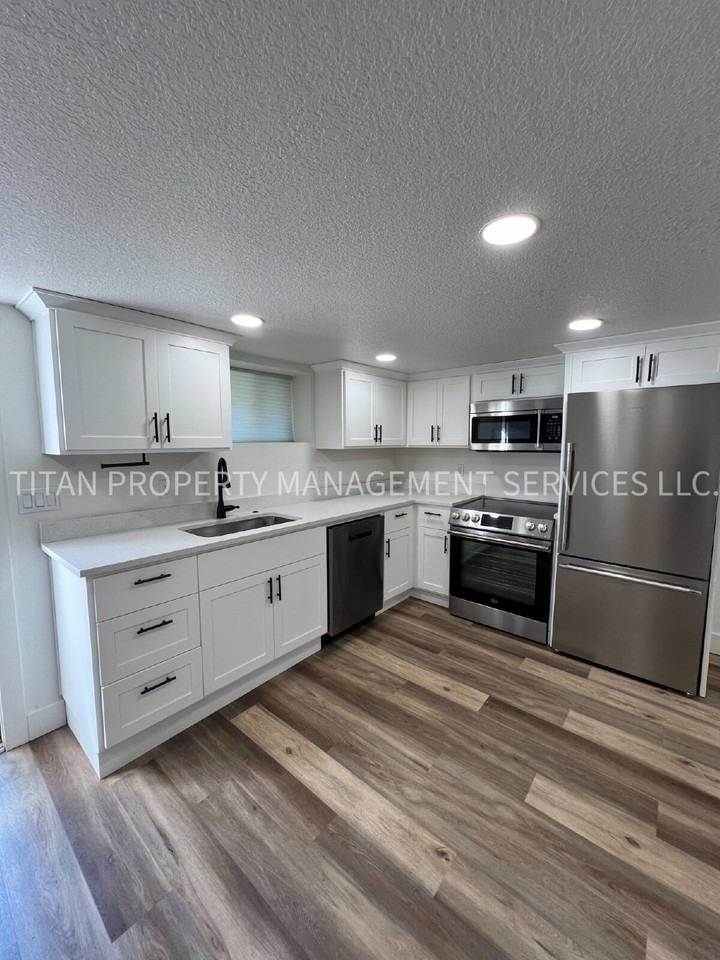5764 Ne Garfield Ave #A - Photo 5 of 21