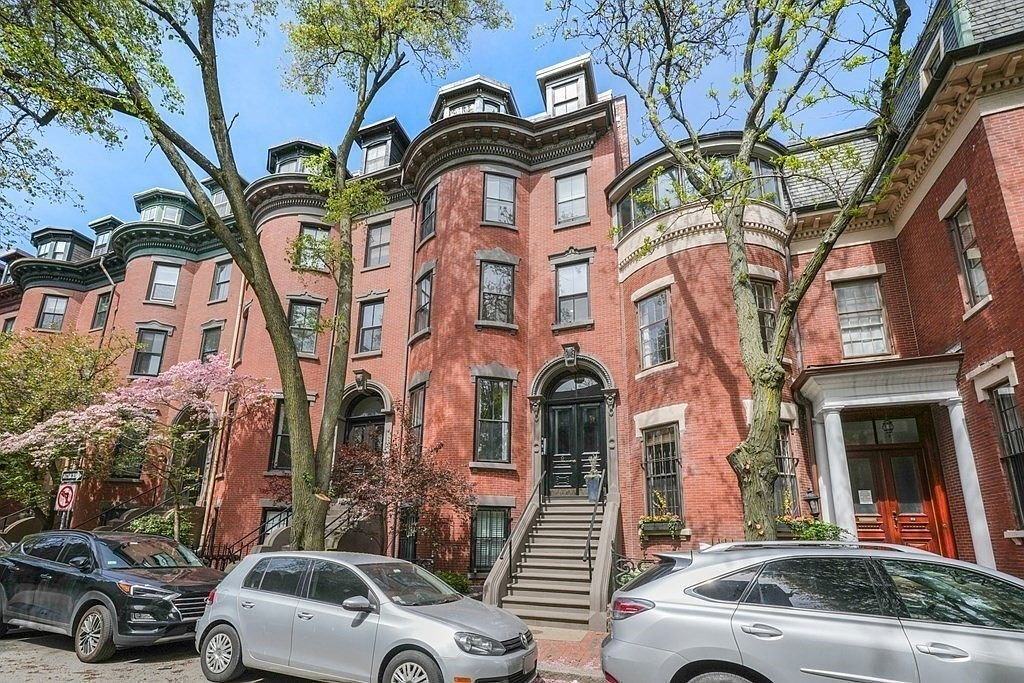 9 Upton St - Photo 3 of 16