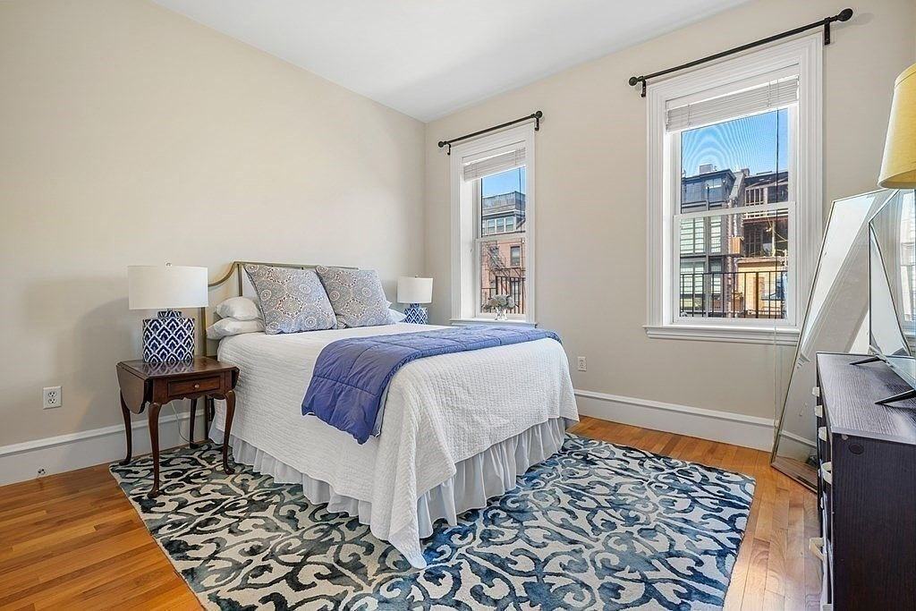 9 Upton St - Photo 5 of 16