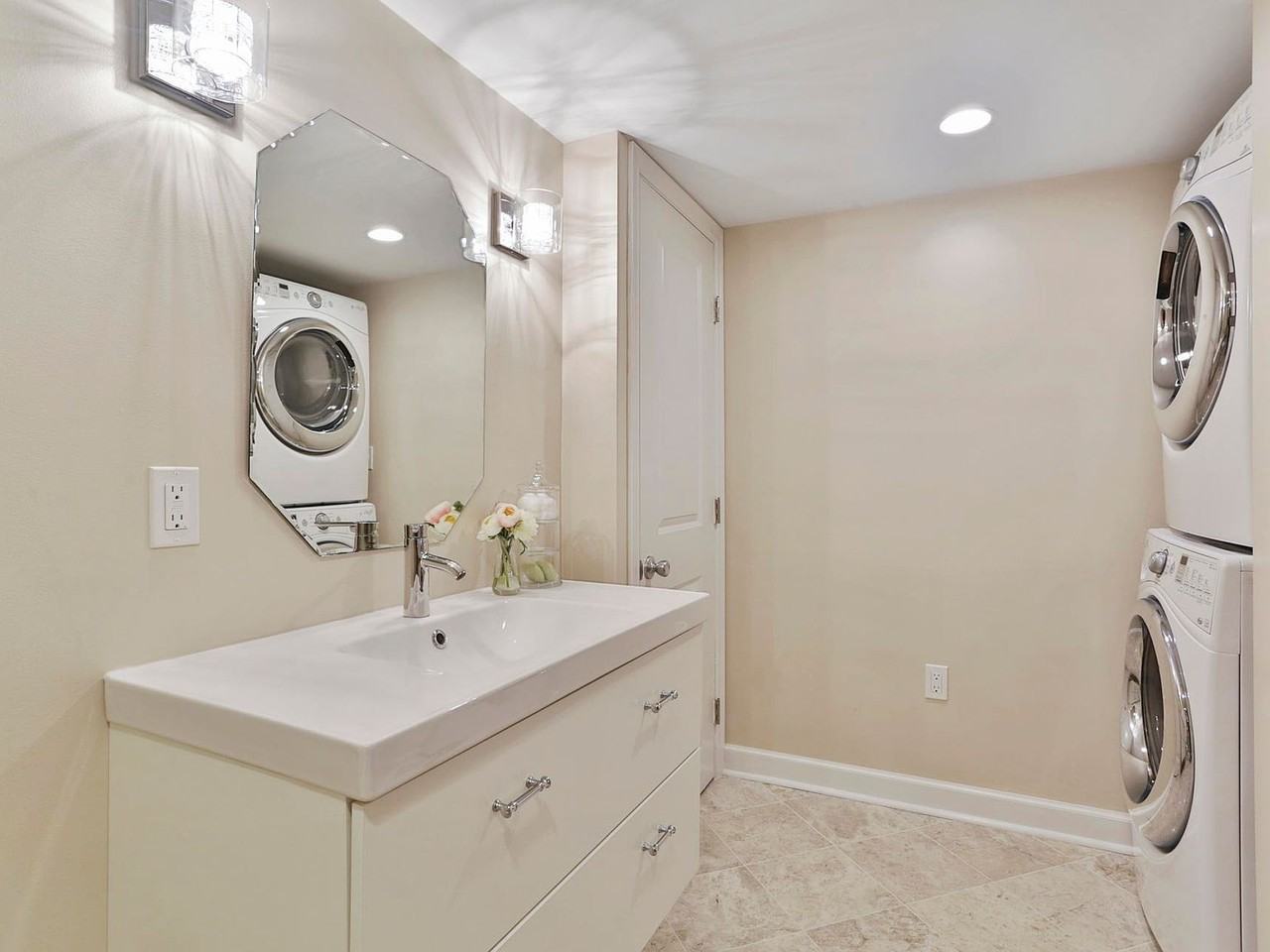 18 Spezzano Dr - Photo 5 of 23