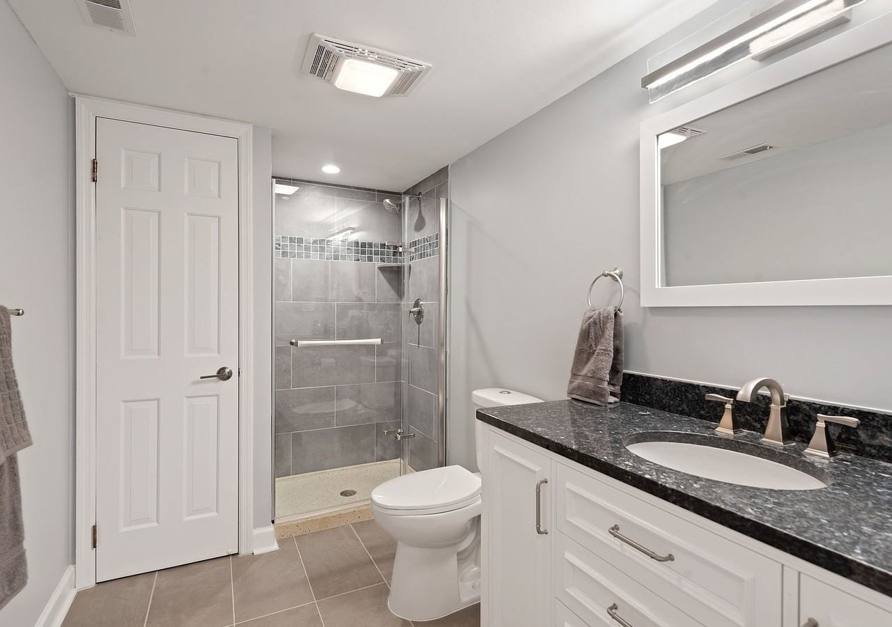 134 Green Bay Rd - Photo 7 of 12