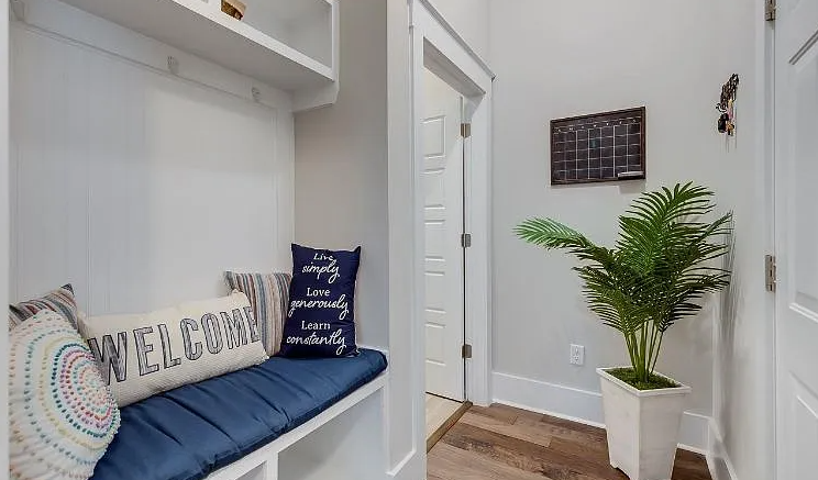 607 Torridon Ln - Photo 5 of 35