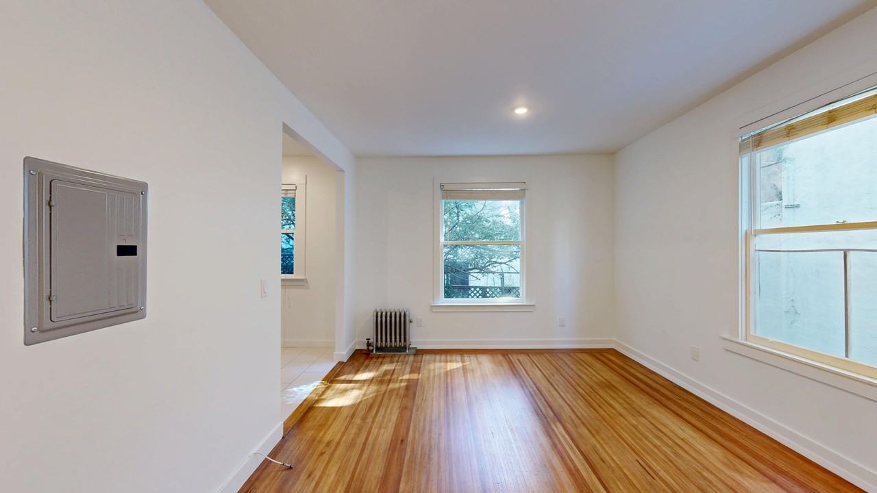 655 Stockton Street - Photo 5 of 37