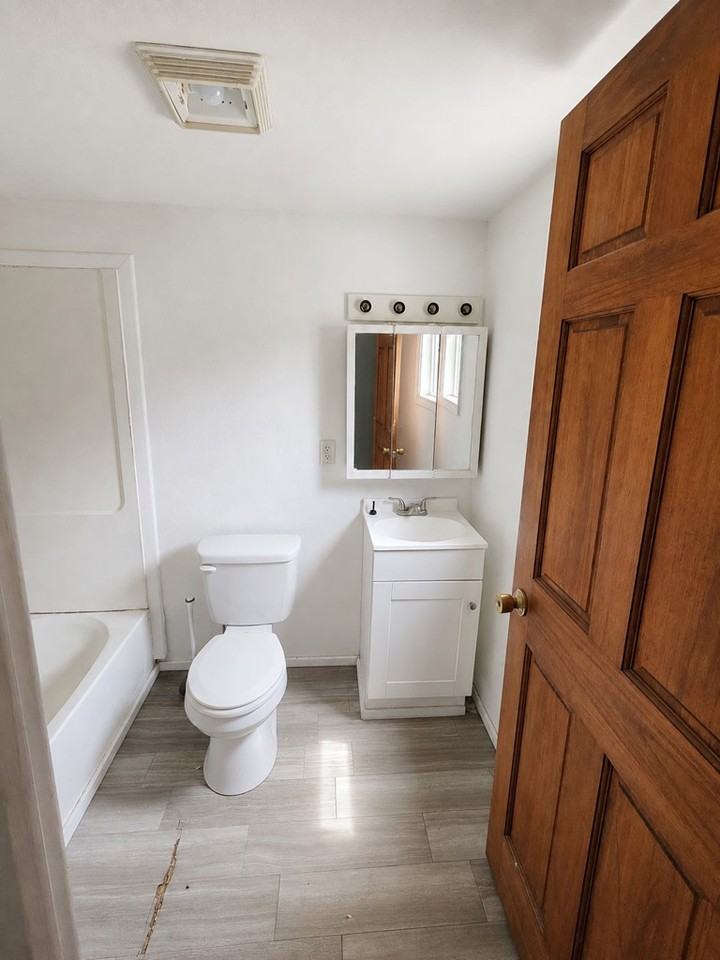 127 Kentucky Ave - Photo 4 of 8