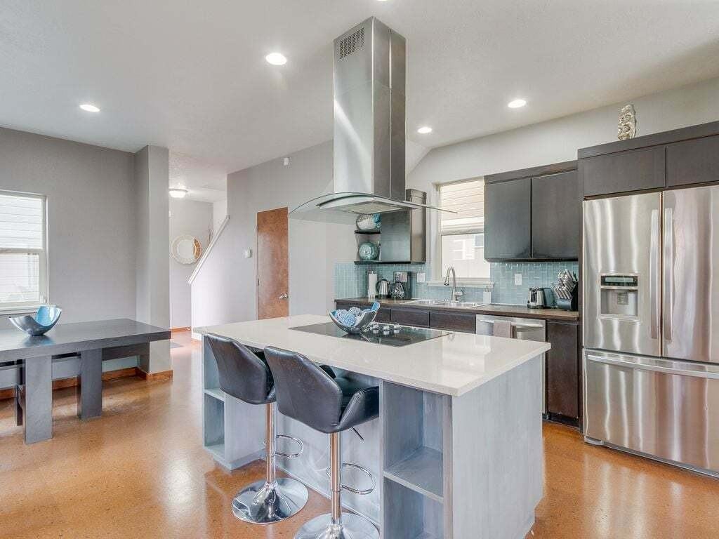 1705 S Vermont Ave - Photo 7 of 24
