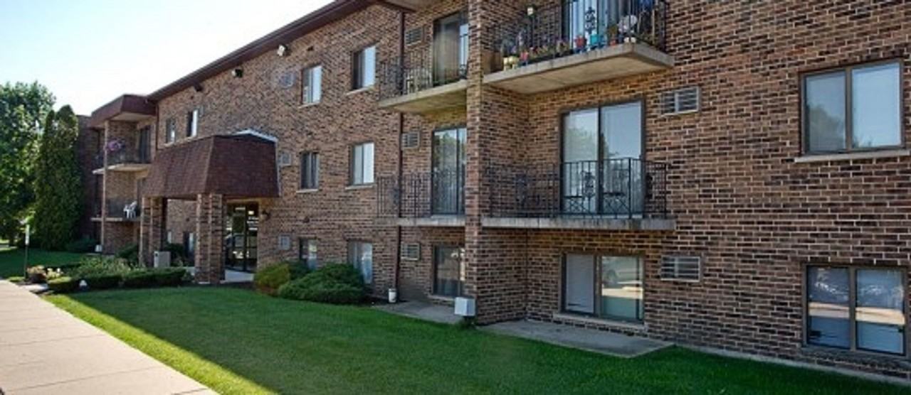 410 Schiller Street - Photo 2 of 28