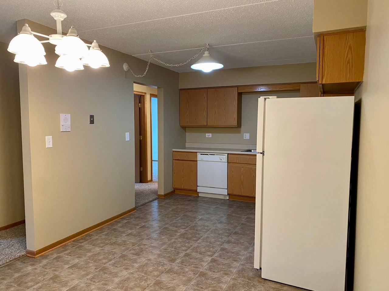 410 Schiller Street - Photo 3 of 28