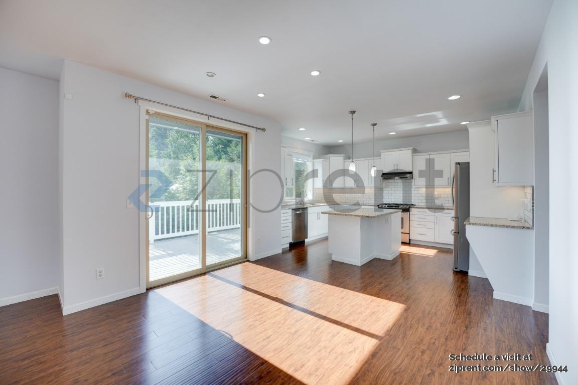 7607 Ne 143rd Ct - Photo 7 of 32