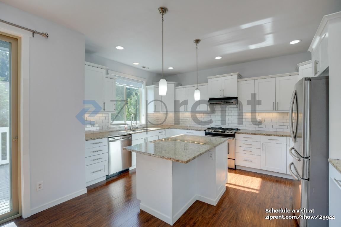 7607 Ne 143rd Ct - Photo 7 of 31