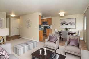 Del Mar Village Apartments - Photo 1 of 1
