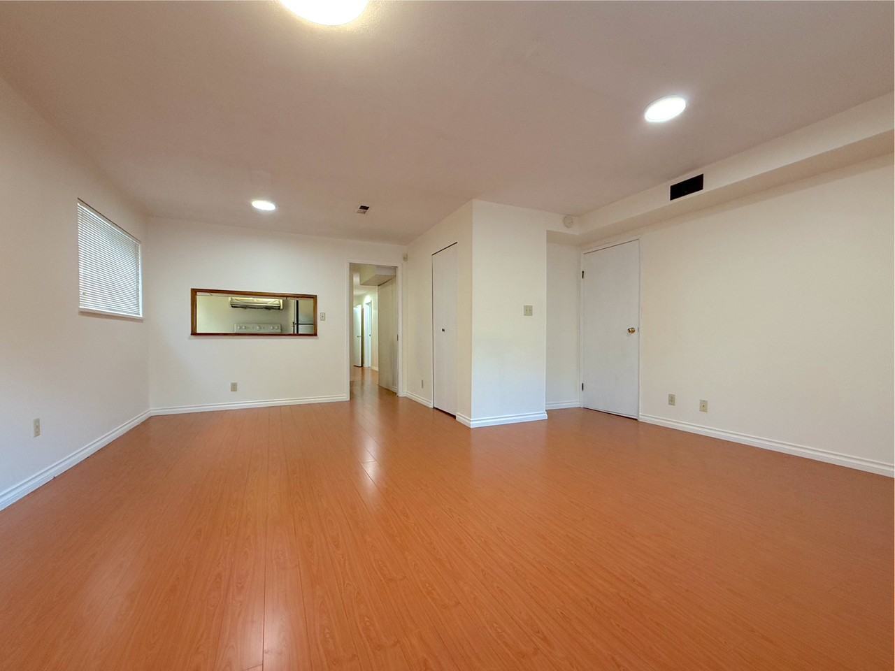 2790 E 7th Ave - Photo 2 of 11