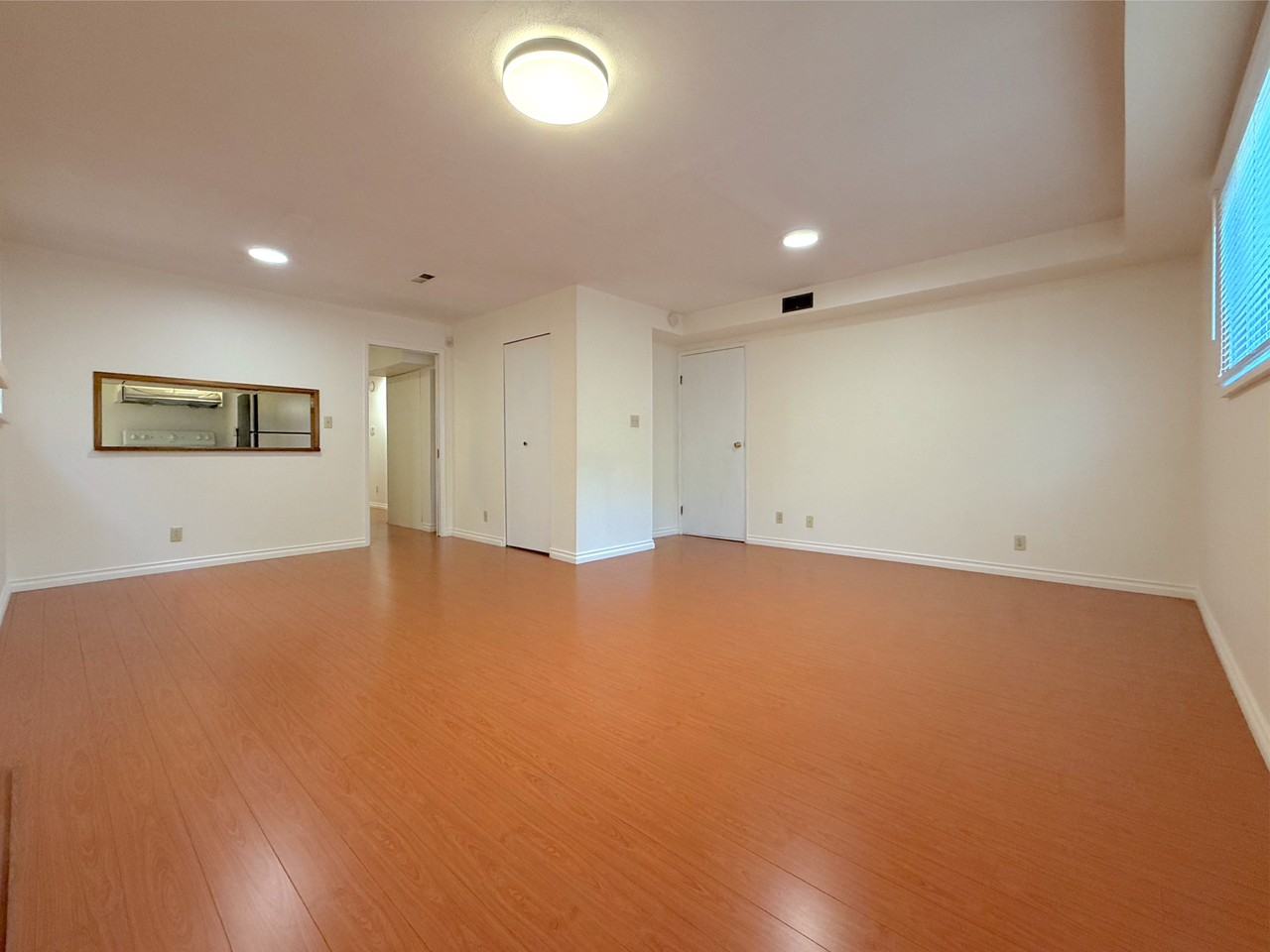 2790 E 7th Ave - Photo 3 of 11