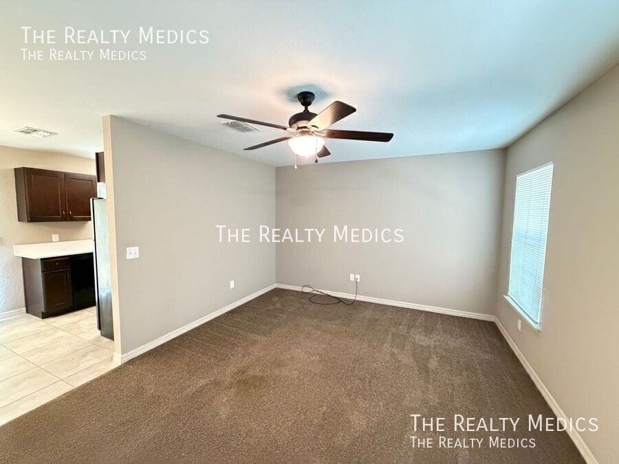 561 Marion Oaks Blvd - Photo 5 of 21