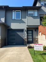 featured image of 1957 Hawksview Ave Se