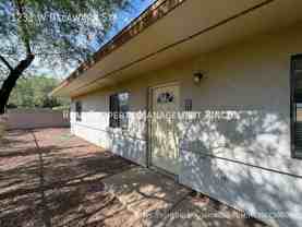 1231 W Delaware St #2 - Photo 1 of 1