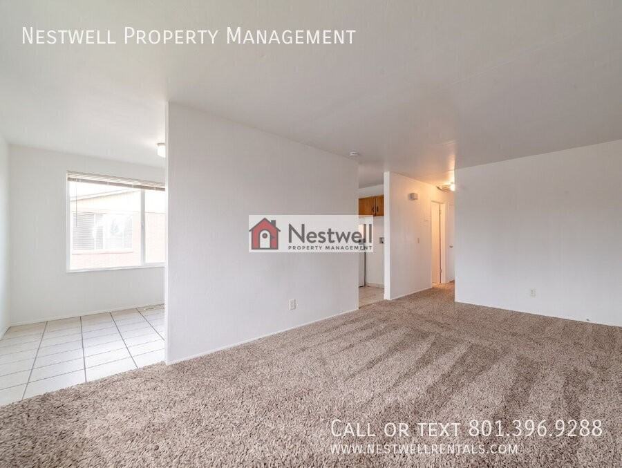 1881 W Lake Park Dr #3 - Photo 5 of 35