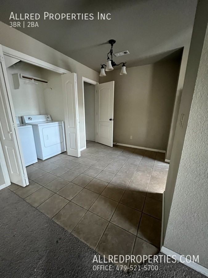 1716 N Chestnut Ave - Photo 6 of 14