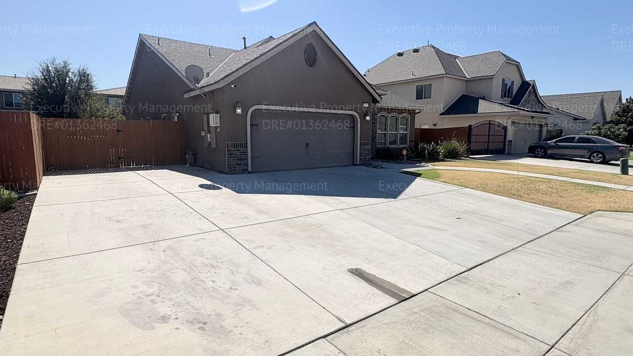 7500 Burnished Bronze Dr - Photo 3 of 50