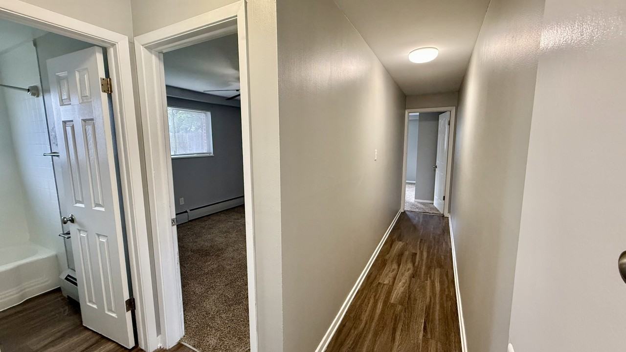 1960 Upham St #5 - Photo 6 of 8