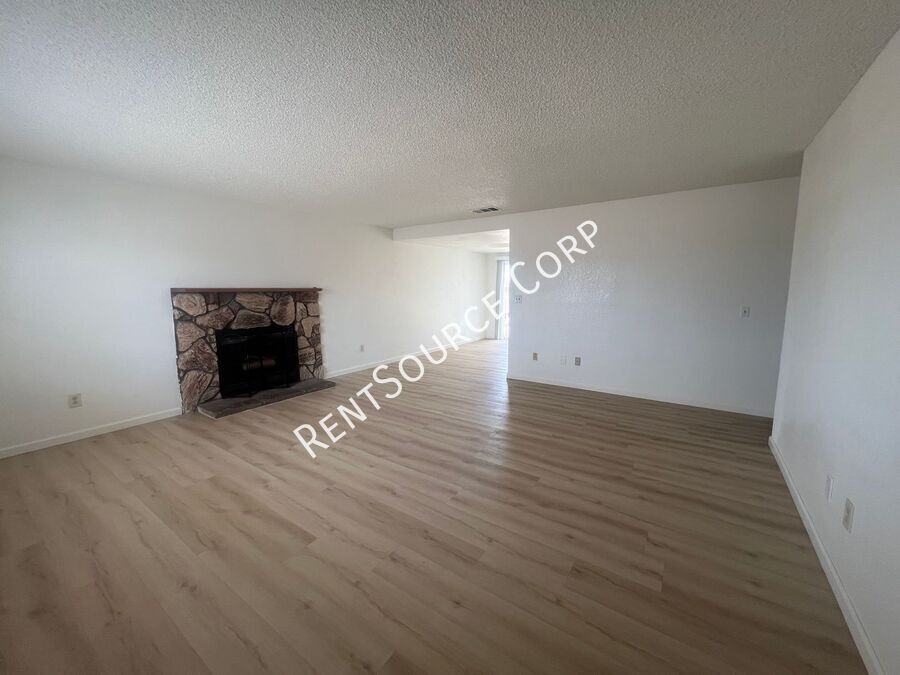841 Chateau Way - Photo 5 of 22