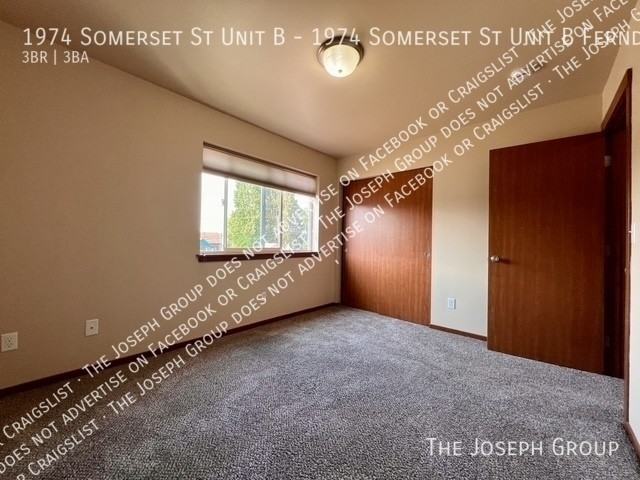 1974 Somerset St Unit B - Photo 6 of 22