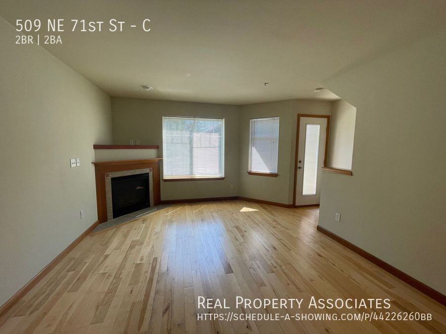 509 Ne 71st St #C - Photo 3 of 14