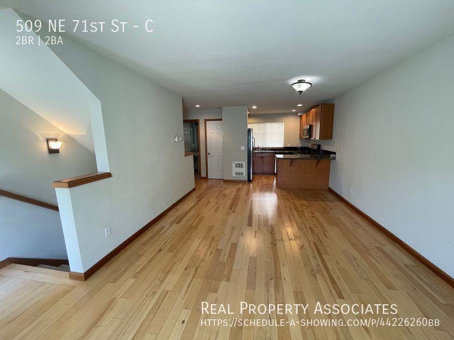 509 Ne 71st St #C - Photo 4 of 14