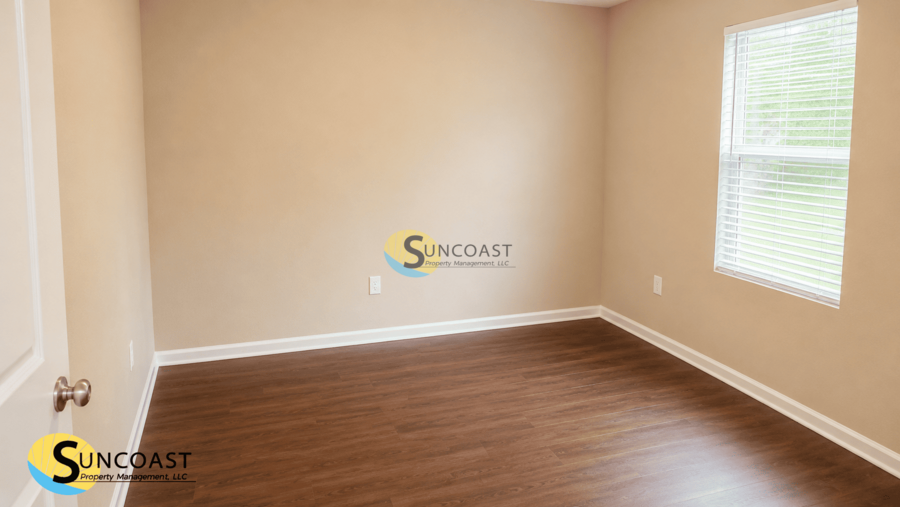 8494 Seville Ave - Photo 6 of 13