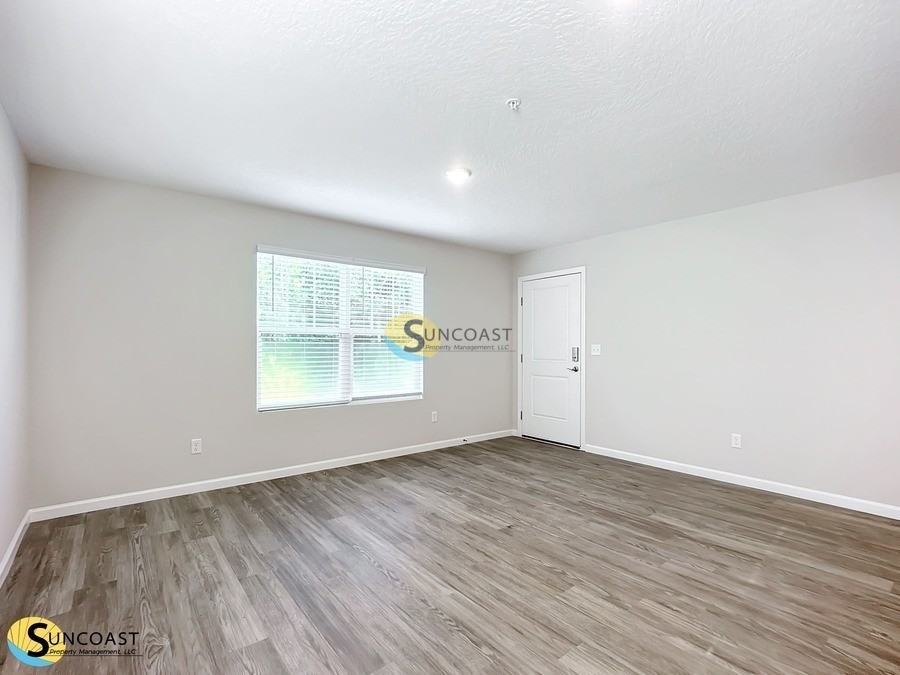 6499 Breezy Oaks Way #102 - Photo 2 of 33