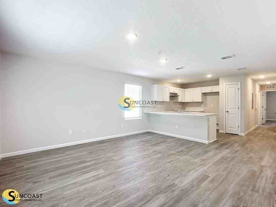6499 Breezy Oaks Way #102 - Photo 7 of 33