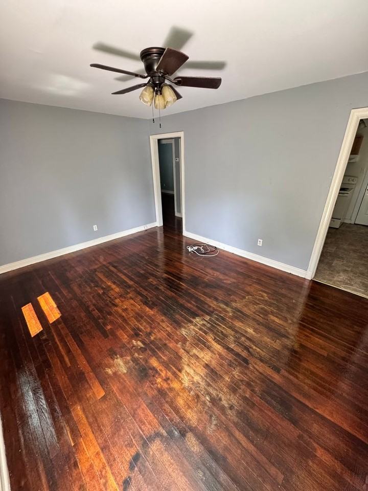 1106 Althea Pkwy - Photo 3 of 15