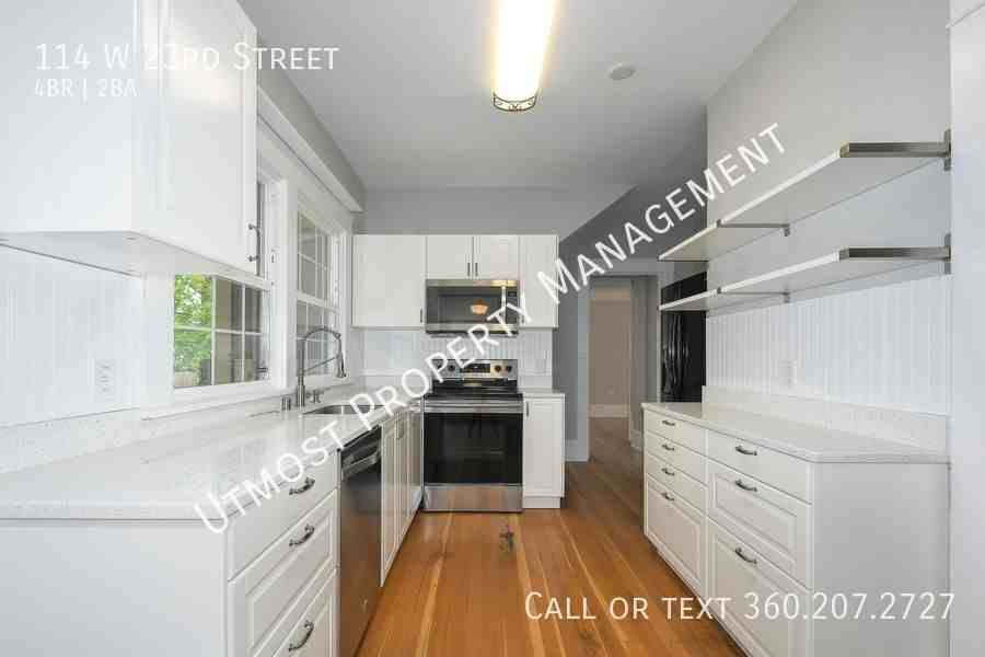 114 W 23rd St - Photo 4 of 17