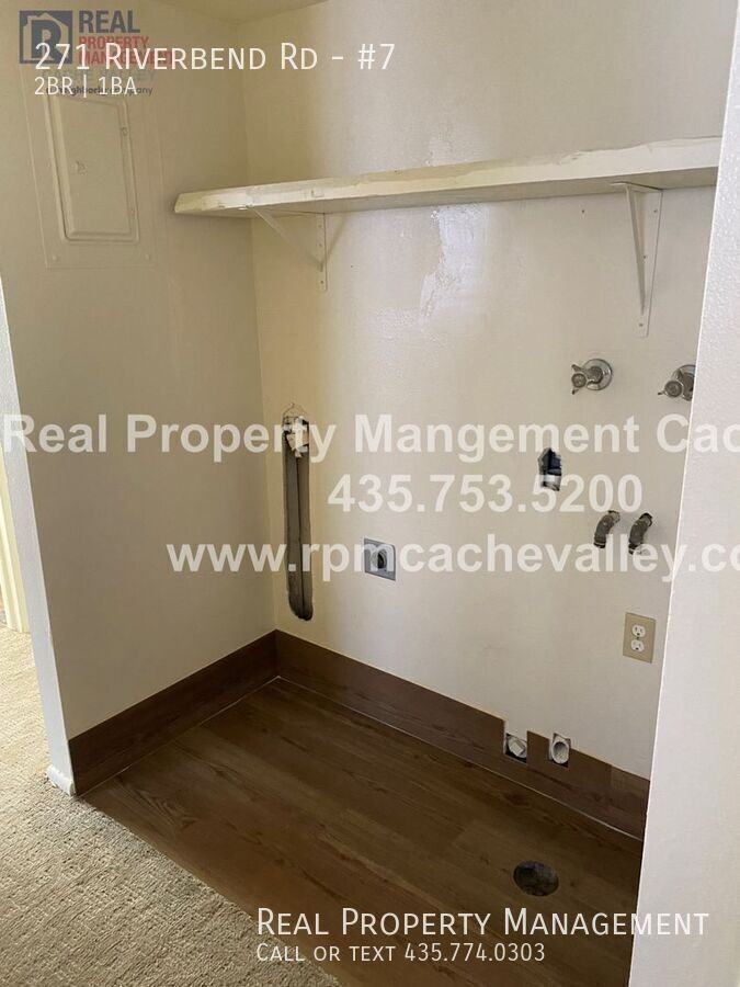 271 Riverbend Rd #7 - Photo 2 of 11