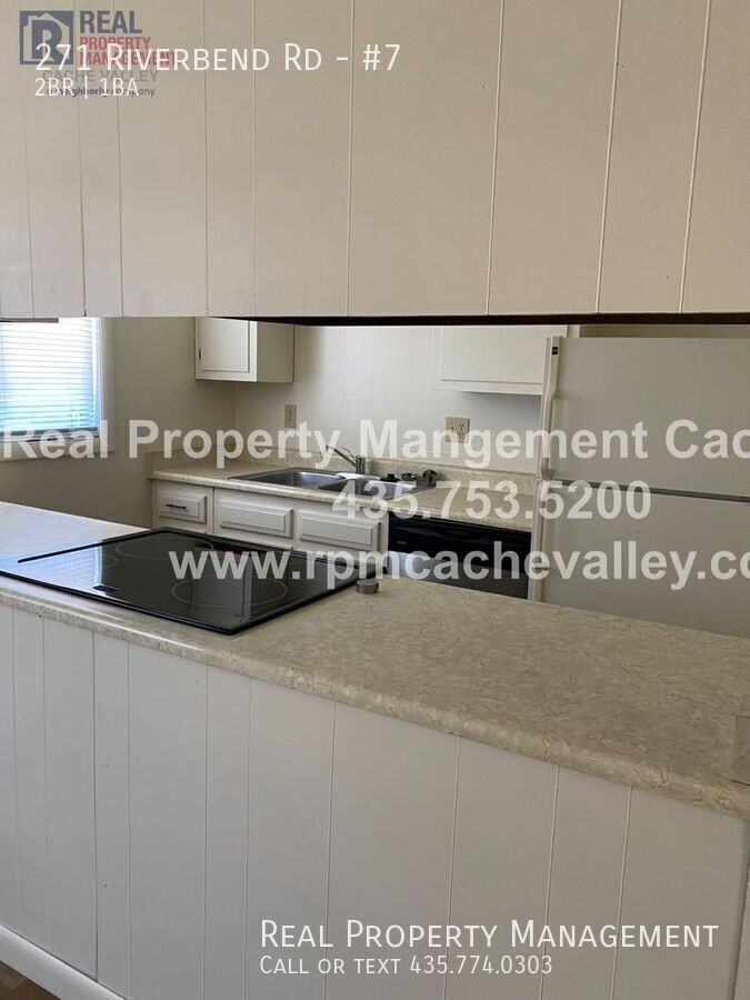 271 Riverbend Rd #7 - Photo 6 of 11