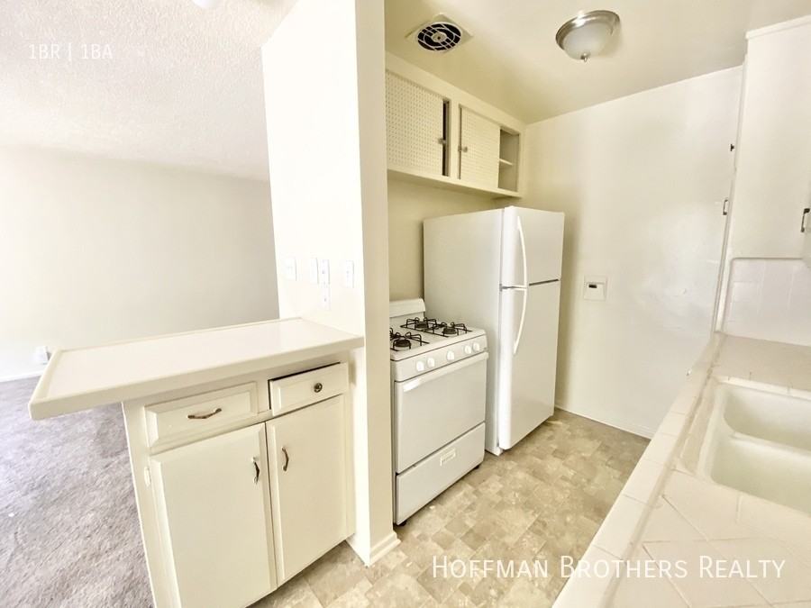 3339 Mentone Ave #1 - Photo 2 of 7