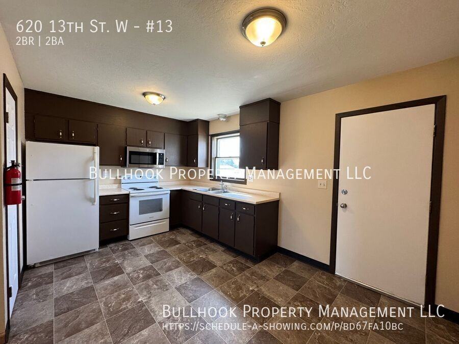 620 13th St W #13 - Photo 5 of 18