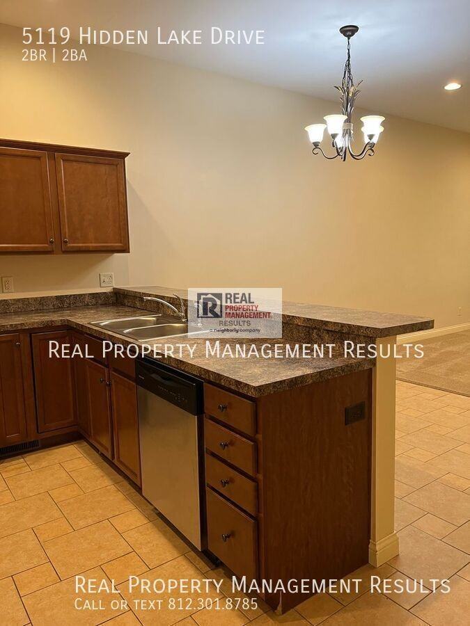 5119 Hidden Lake Dr - Photo 6 of 18
