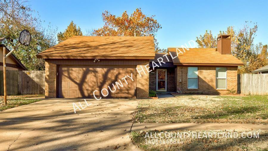 841 N Robinson Ave