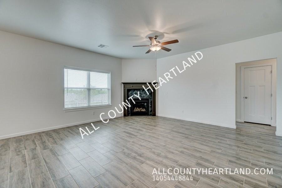 528 Nw 175th St - Photo 3 of 18