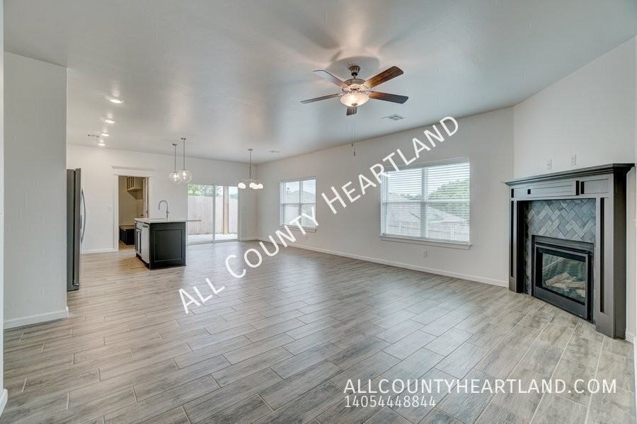 528 Nw 175th St - Photo 4 of 18