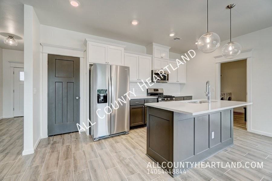 528 Nw 175th St - Photo 5 of 18