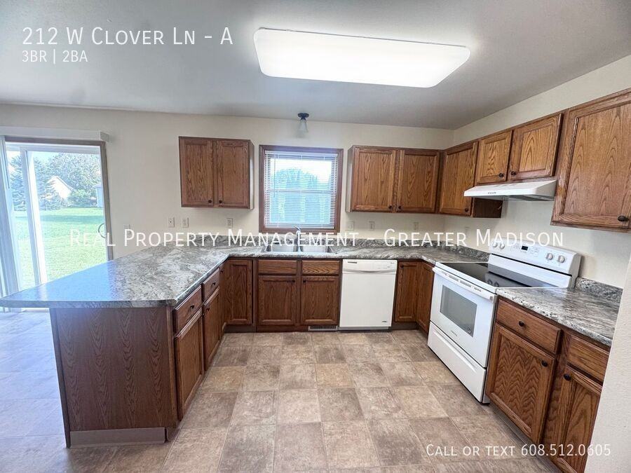 212 W Clover Ln #A - Photo 7 of 13