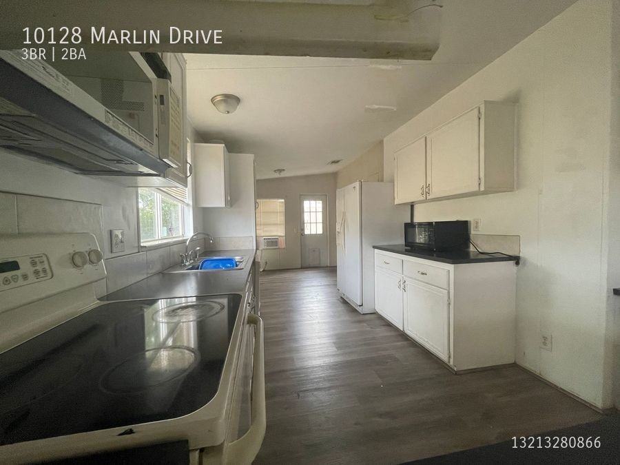 10128 Marlin Dr - Photo 5 of 22