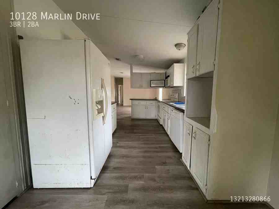 10128 Marlin Dr - Photo 6 of 22