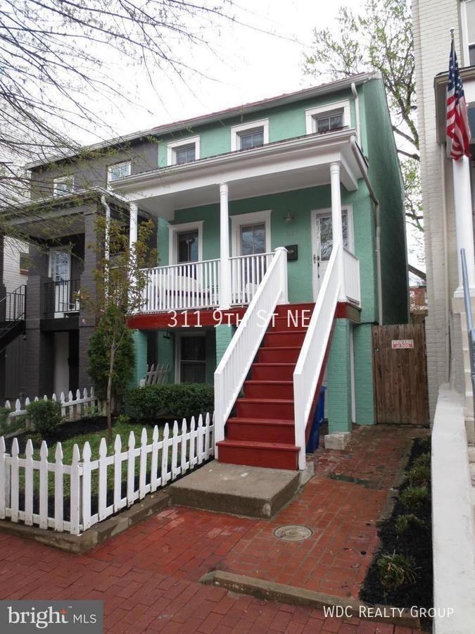 311 9th St Ne - Photo 2 of 29