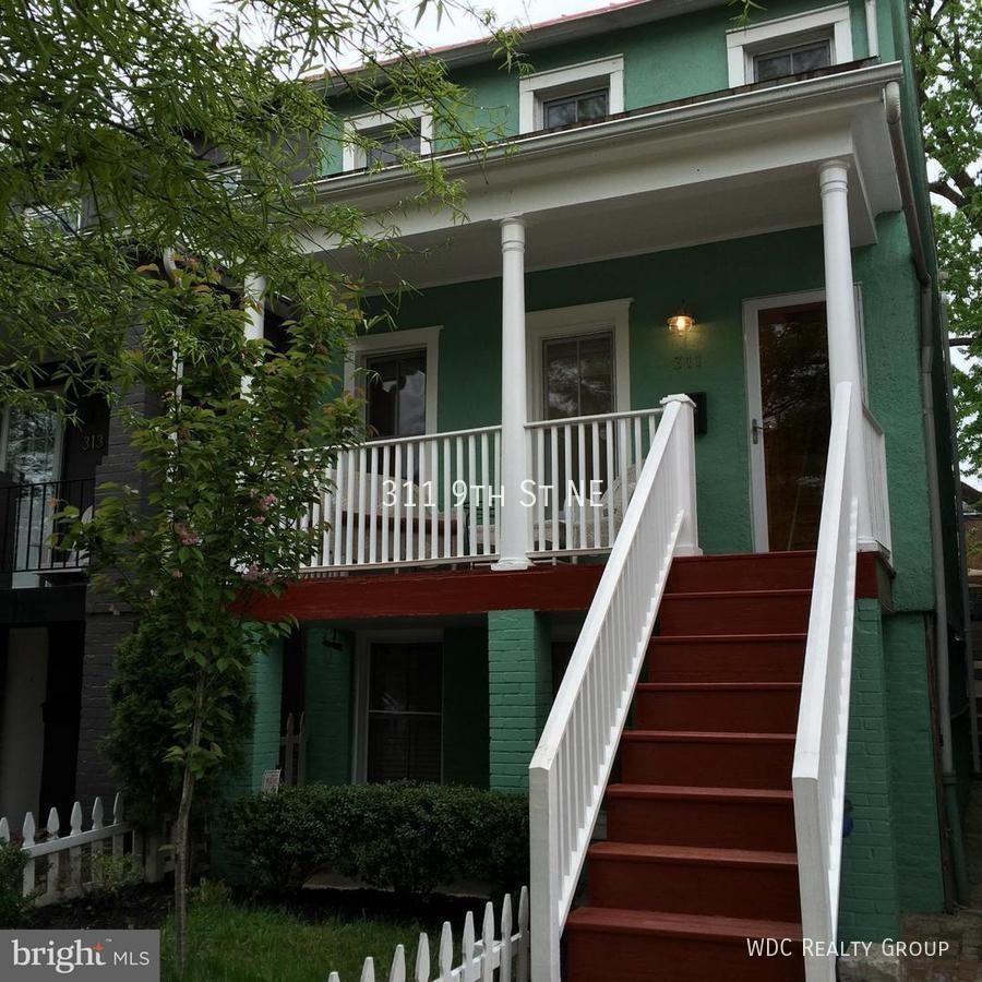 311 9th St Ne - Photo 3 of 29
