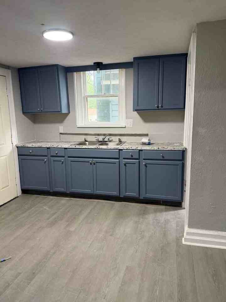 1658 Grace Ave Ne - Photo 6 of 6