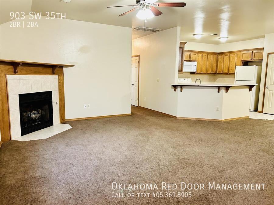 903 Sw 35th St - Photo 4 of 18