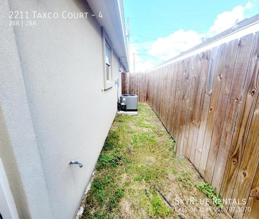 2211 Taxco Ct #4 - Photo 7 of 13