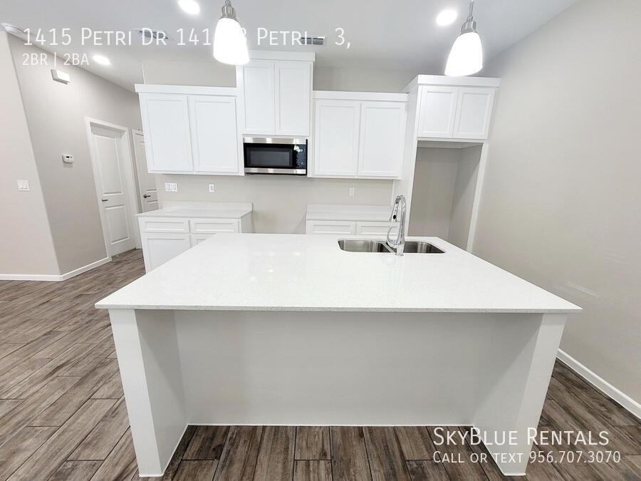 1415 Petri Dr 1415-3 Petri #3 - Photo 3 of 17